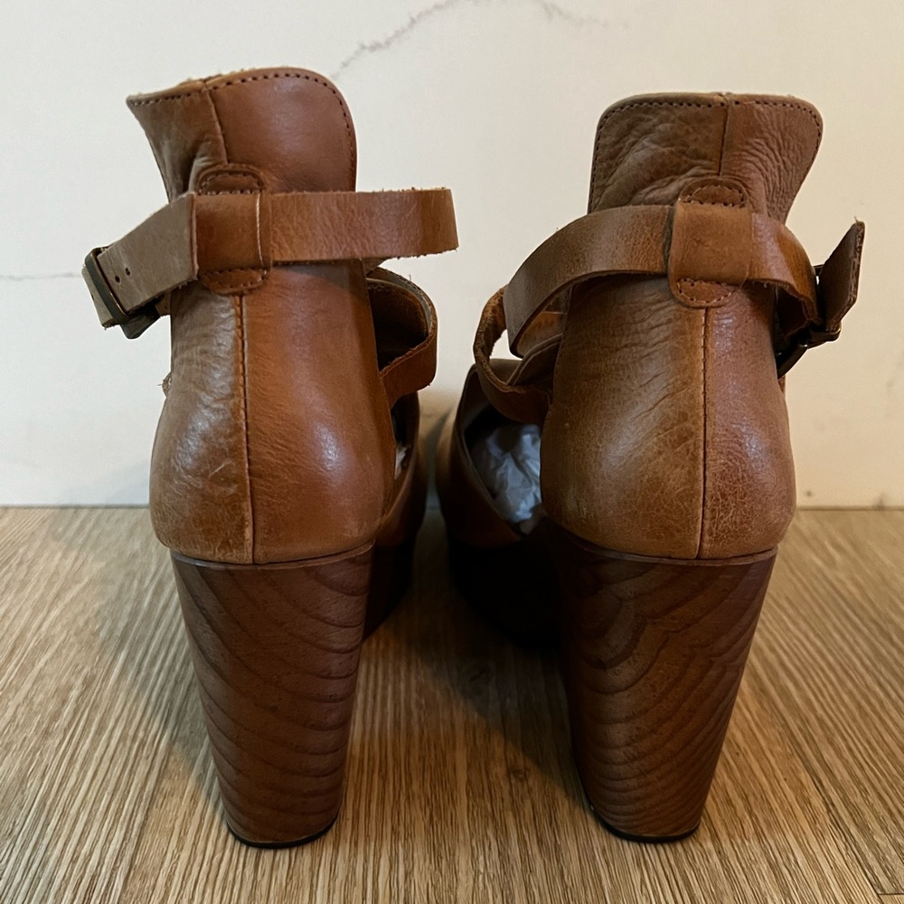 Free People Cedar Clogs - Picture 5 of 9